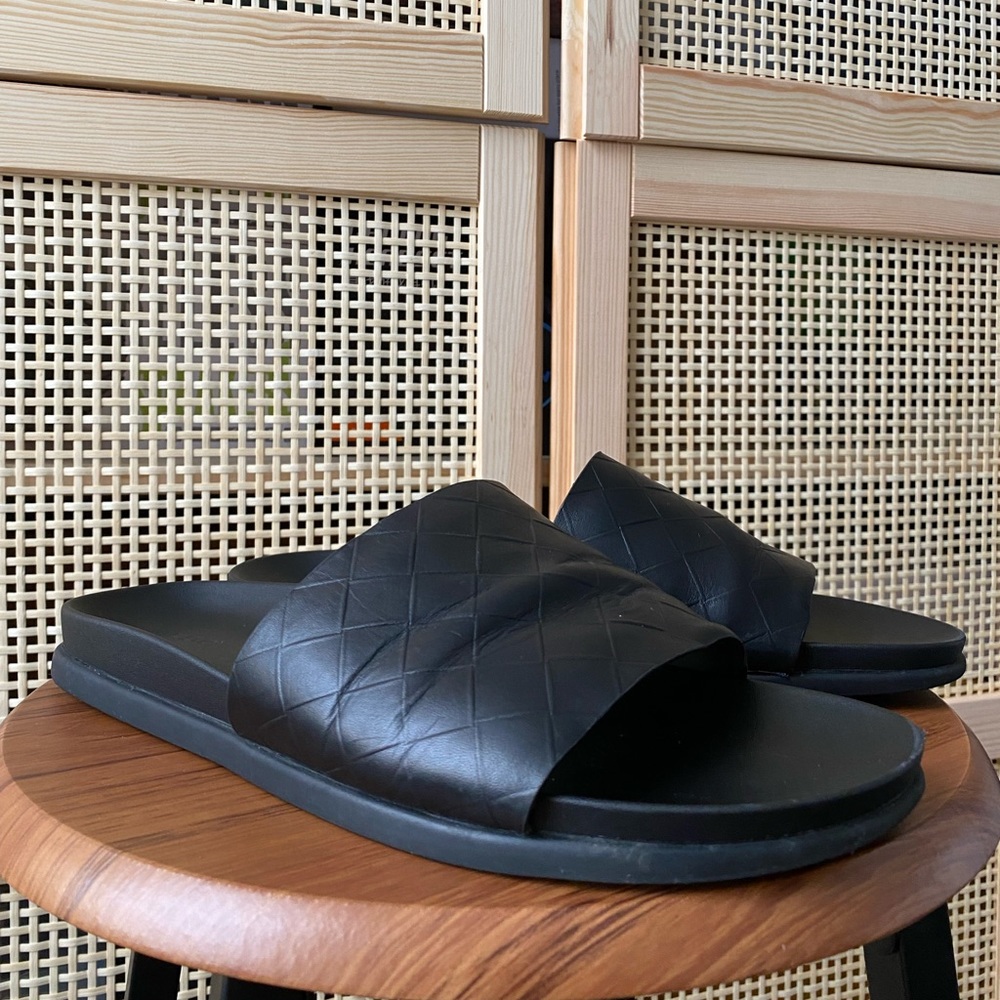 Black sandals (ALDO)